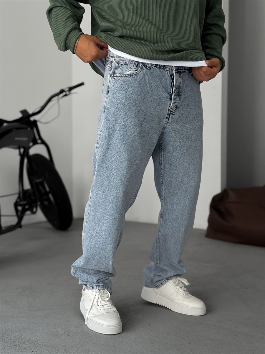 Light Blue Baggy Jean