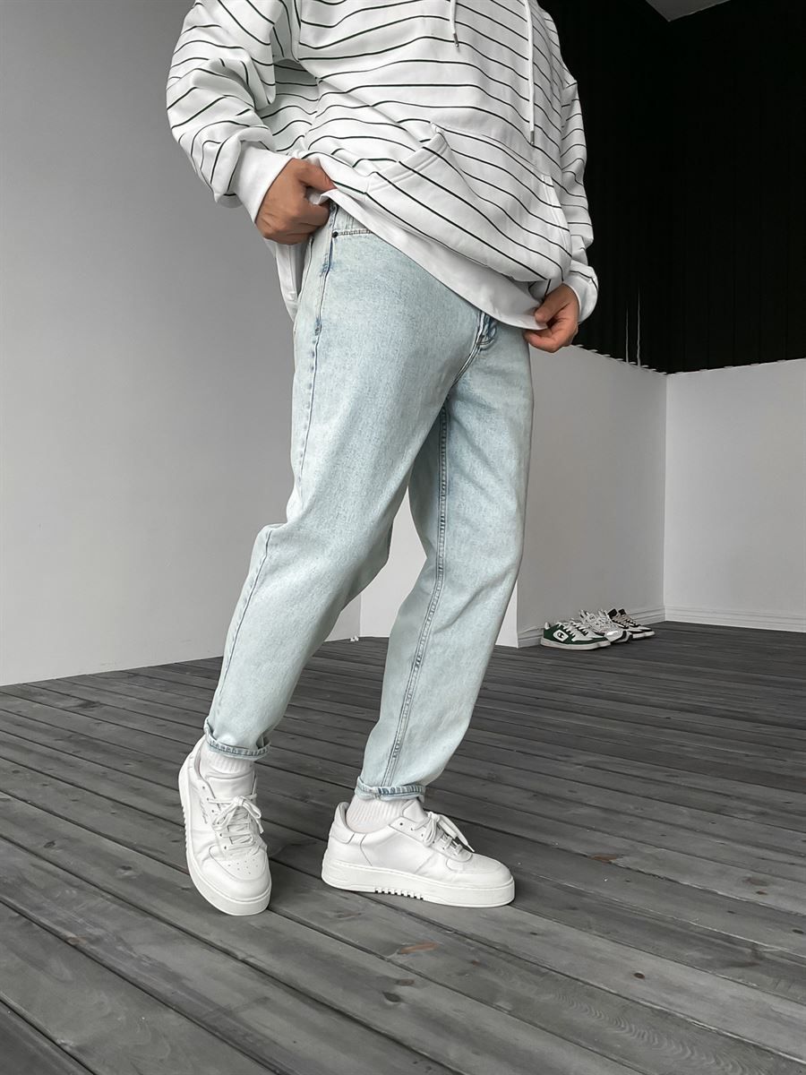 Ice Blue Boyfriend Jean