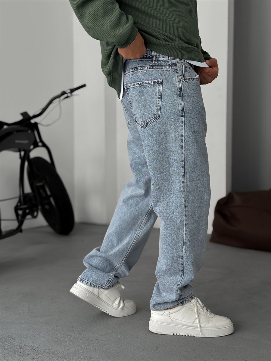 Light Blue Baggy Jean