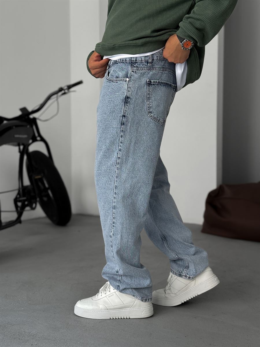 Light Blue Baggy Jean