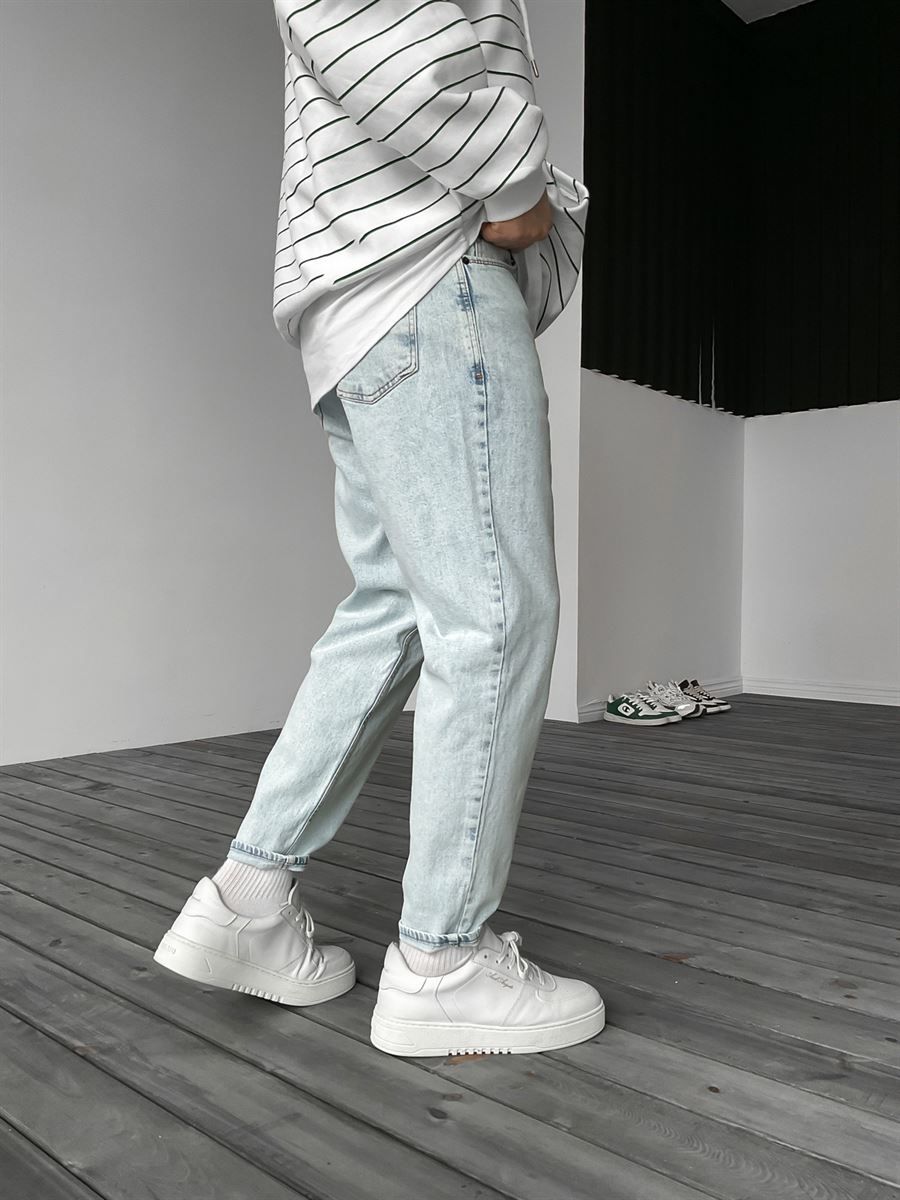 Ice Blue Boyfriend Jean