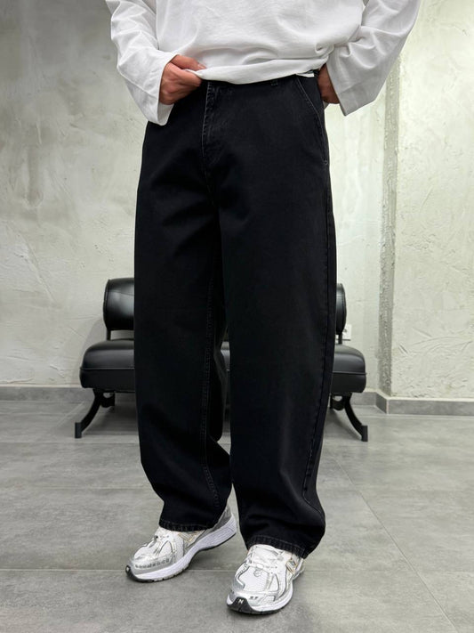 Black Skater fit Jean