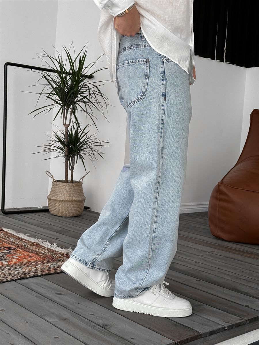 Ice Blue Baggy Jean
