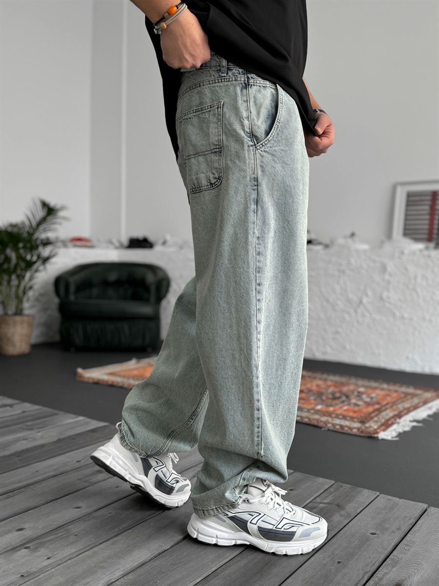 Ice Blue Skater fit Jean