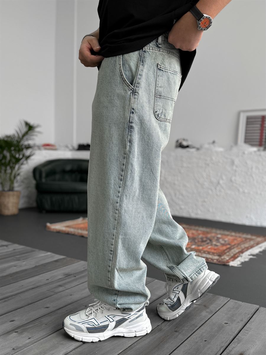 Ice Blue Skater fit Jean