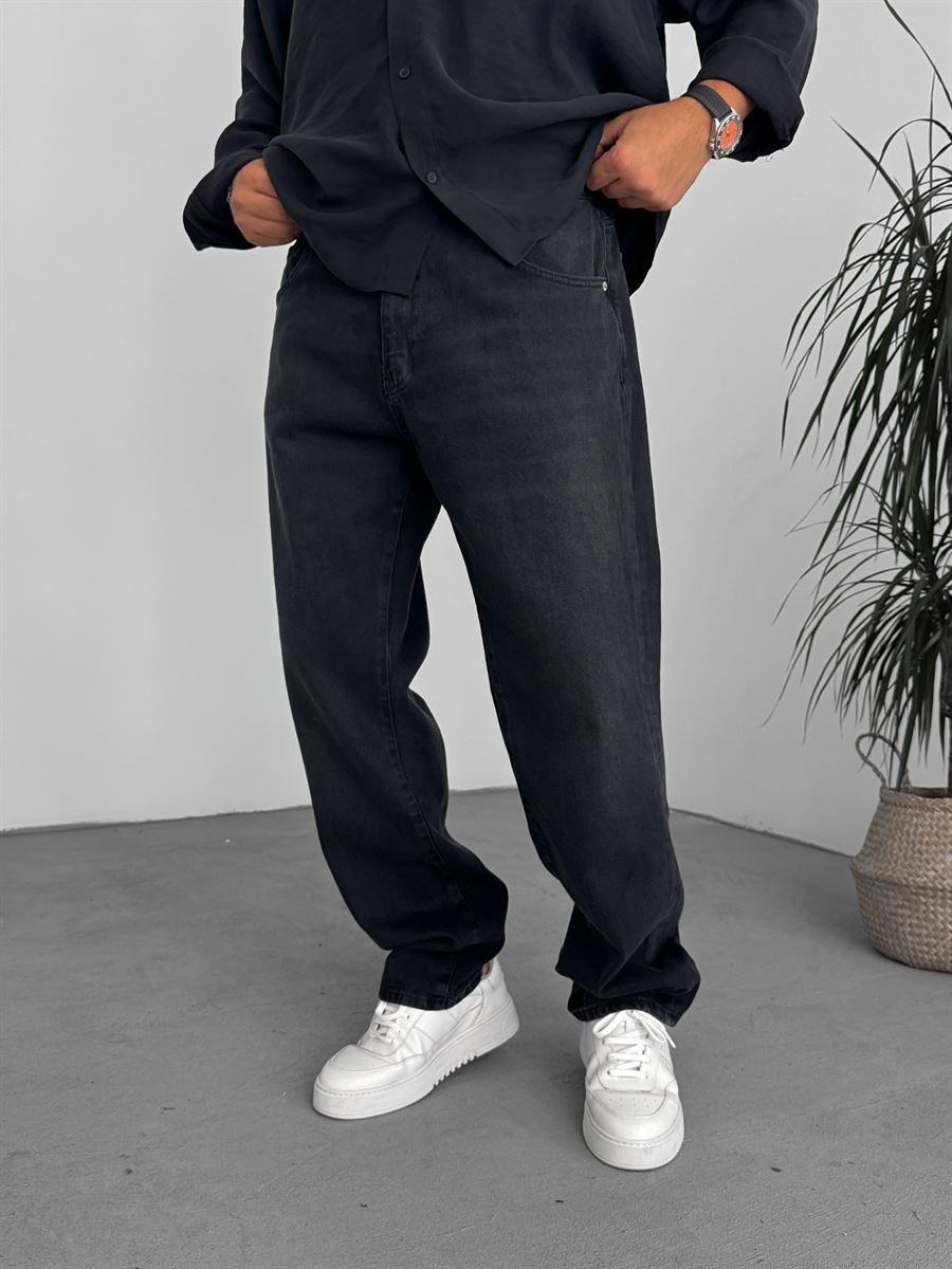 Washed Black Baggy Jean