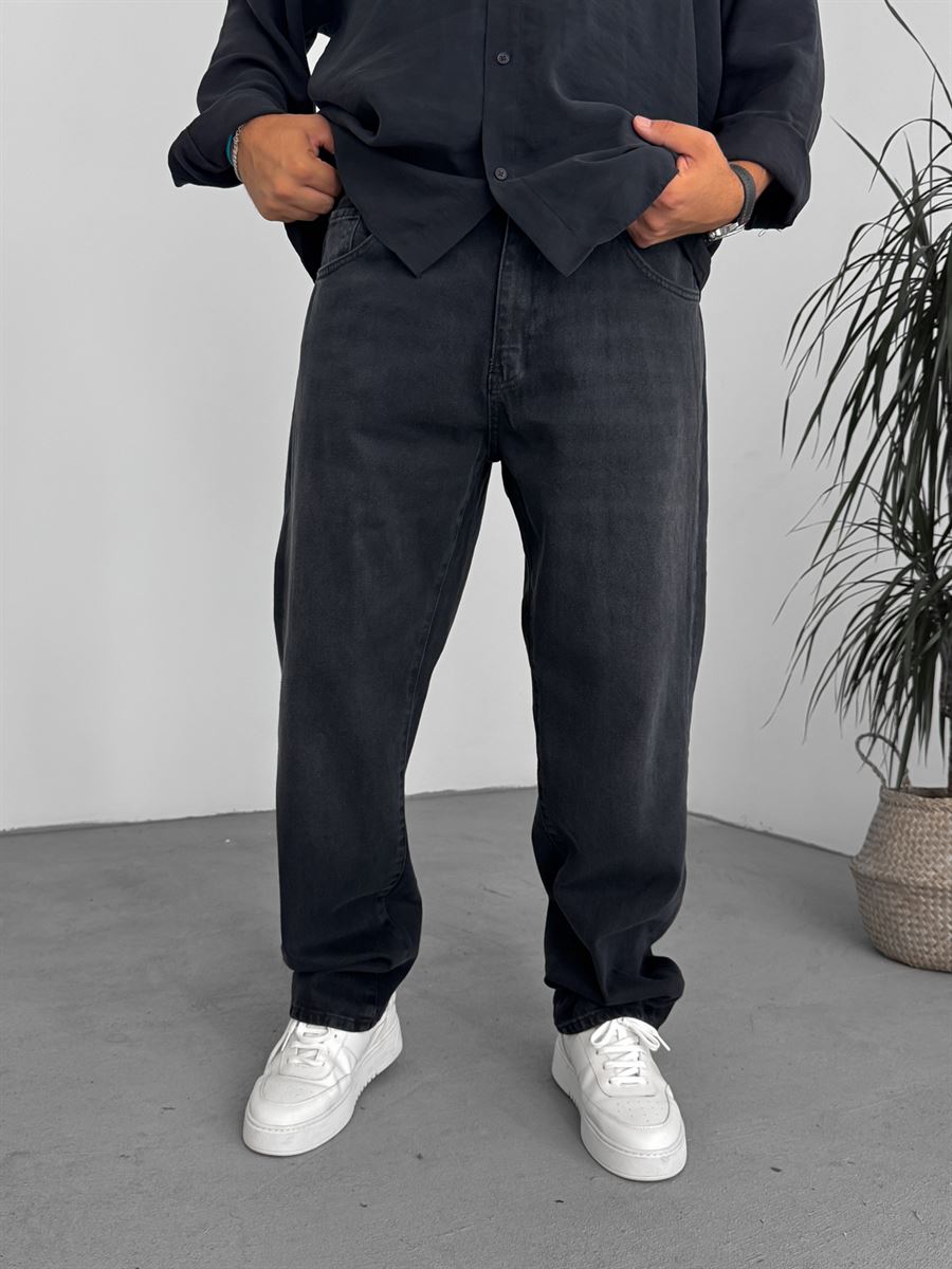 Washed Black Baggy Jean