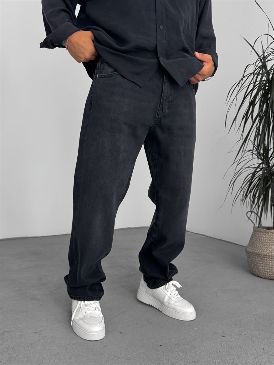 Washed Black Baggy Jean