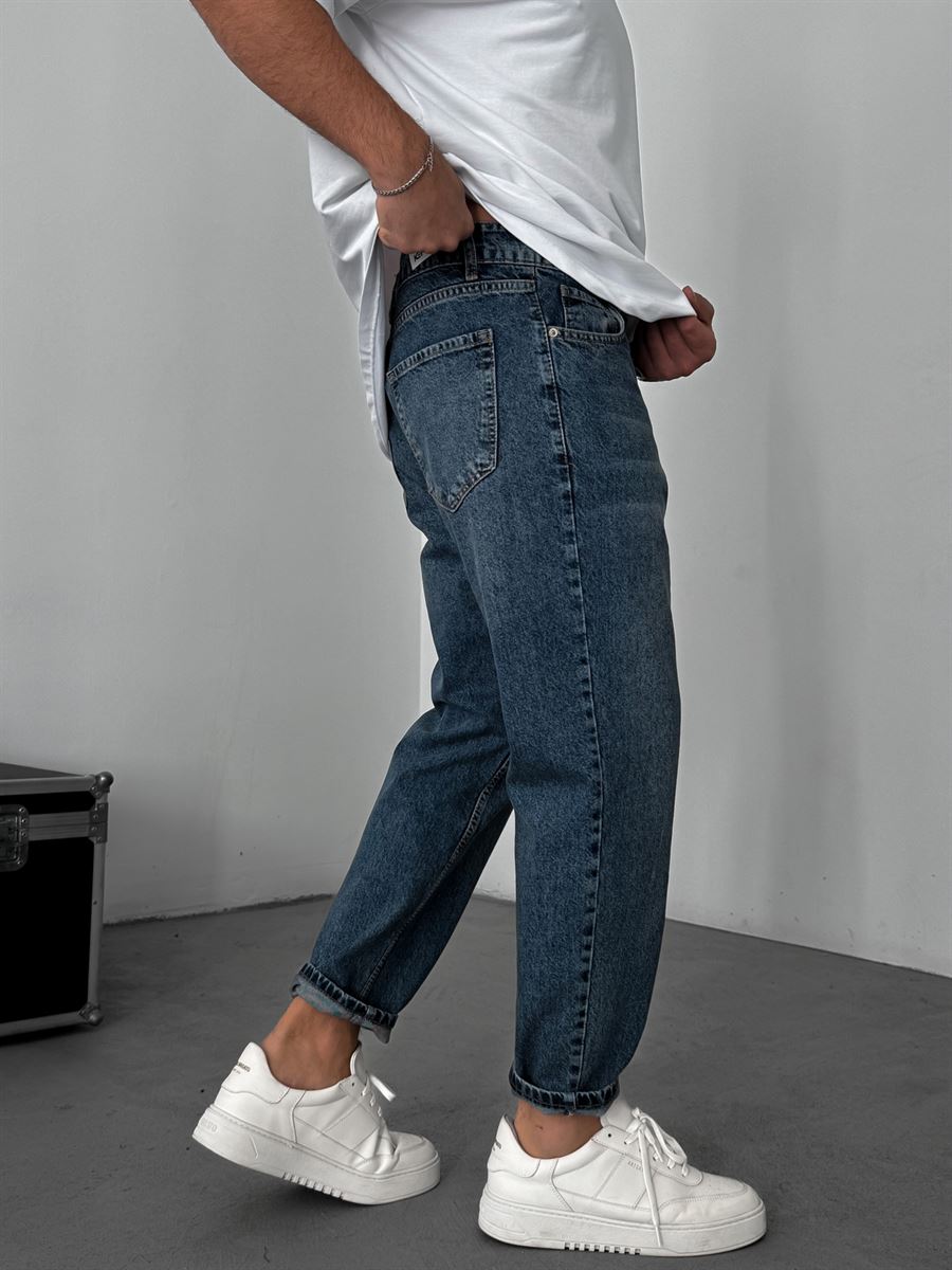 Dirty Blue Boyfriend Jean