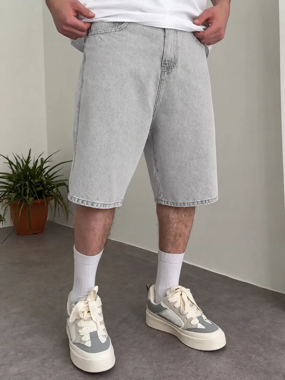 Light Gray Baggy Short
