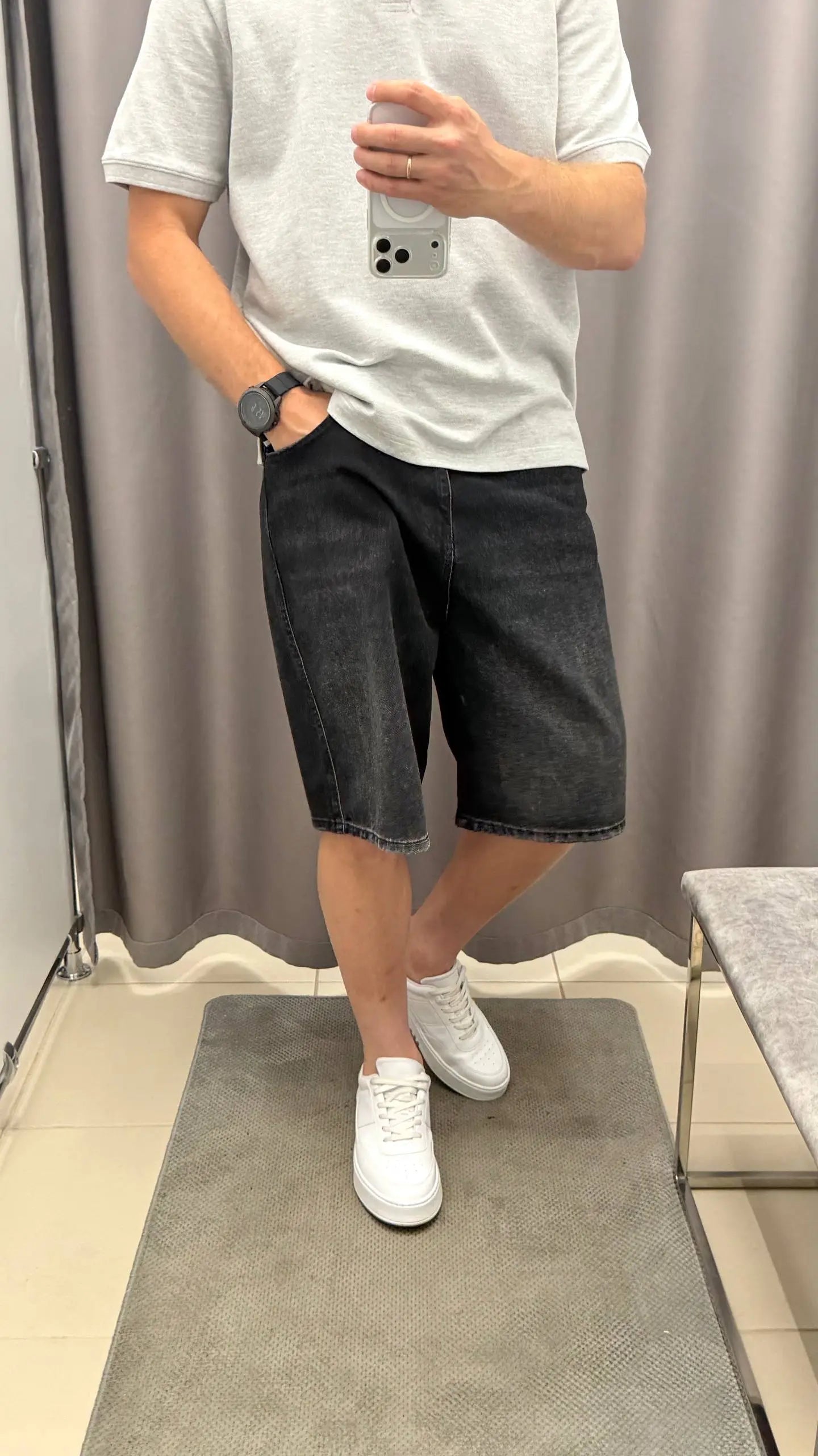 Black Baggy Short