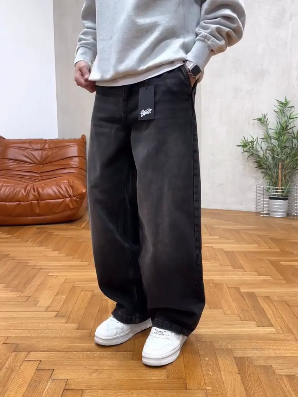 Washed Black Skater fit Jean