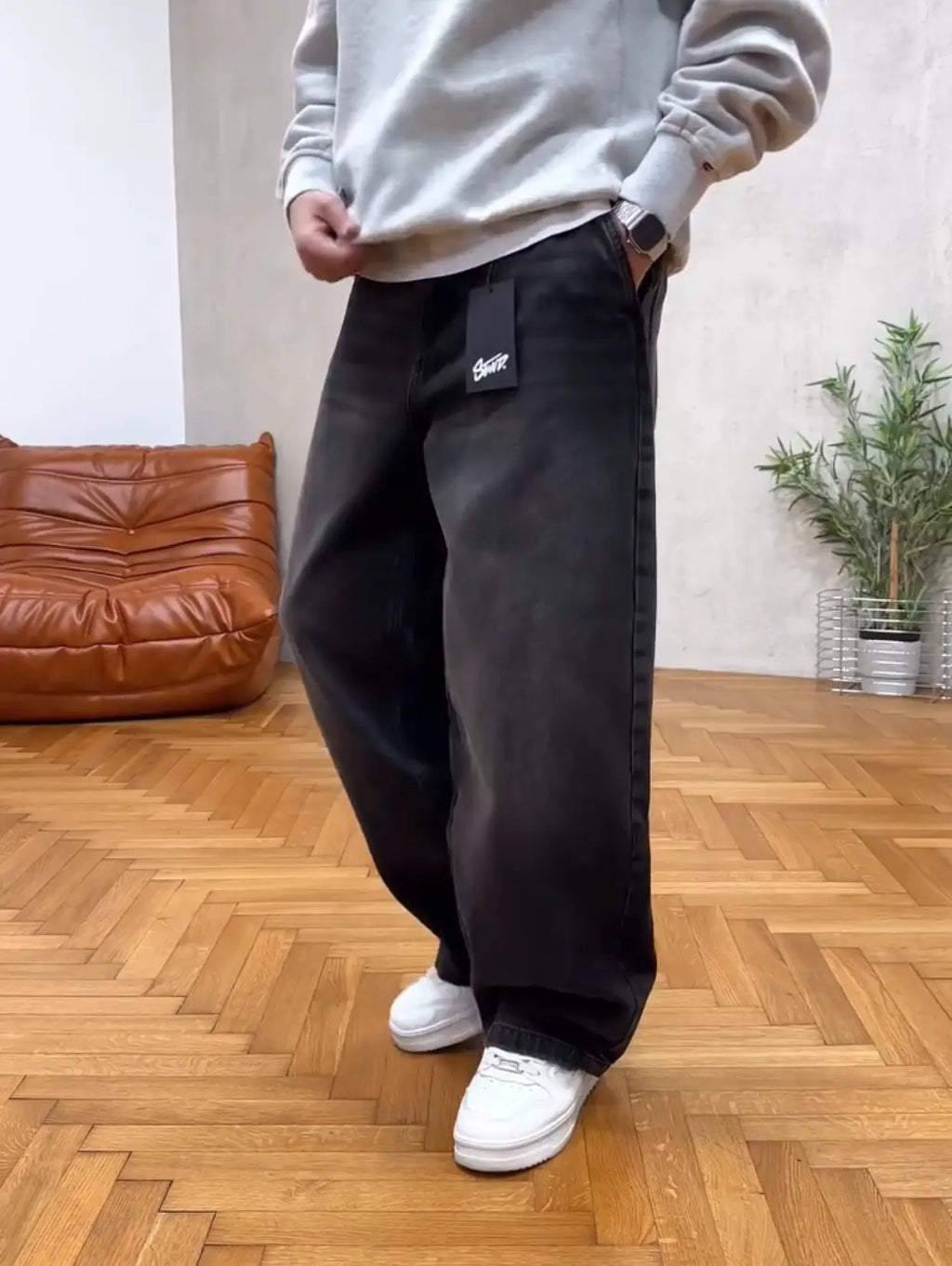 Washed Black Skater fit Jean