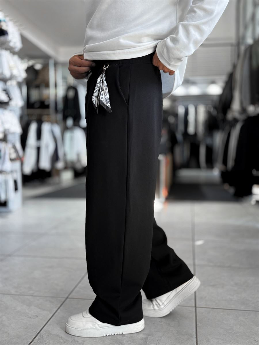 Black Stitched Pant