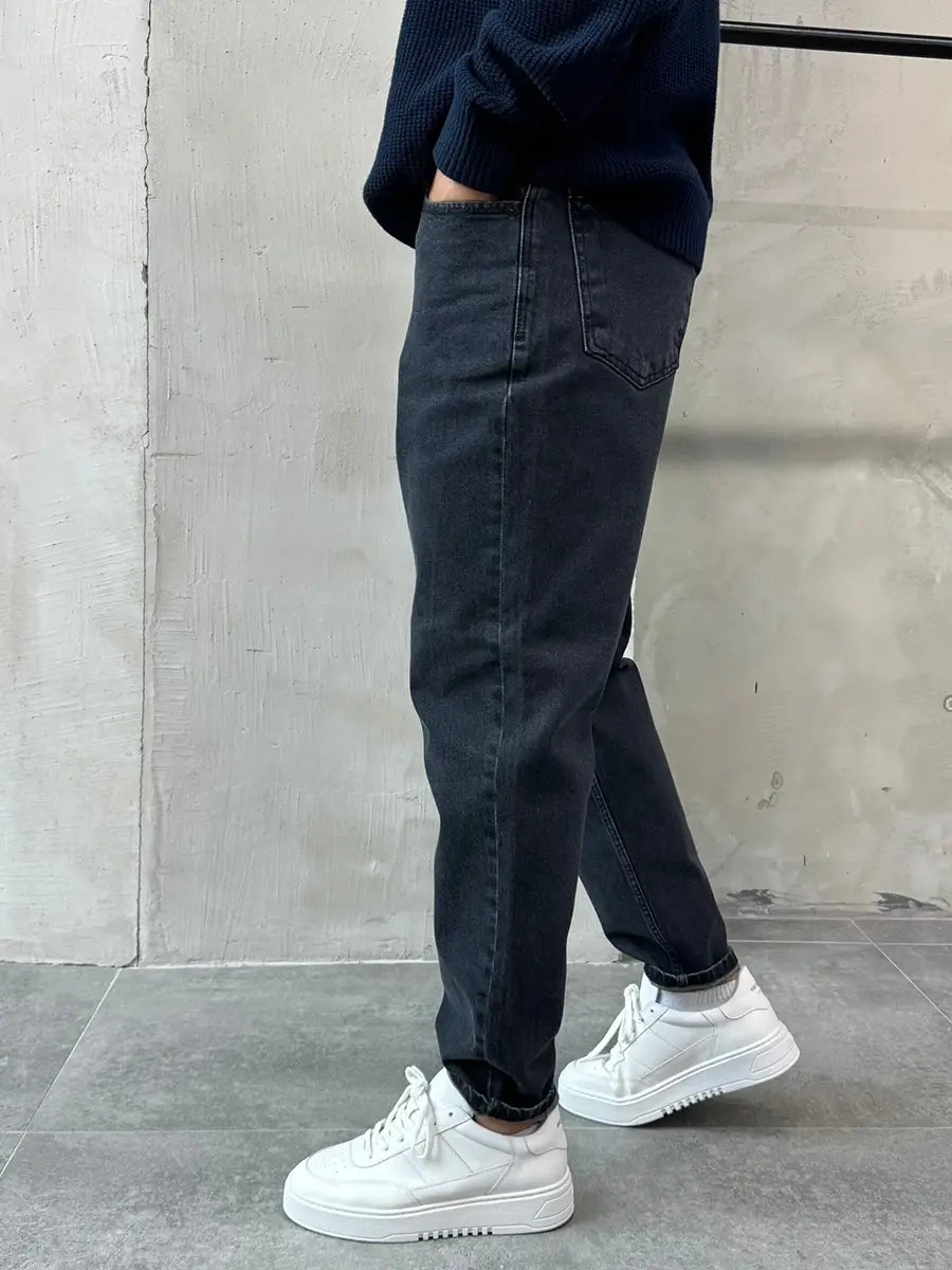 Black Mom Fit Jean